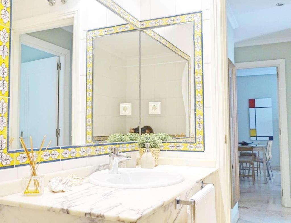 Beyourself By Sevillaluxurysuites Buitenkant foto